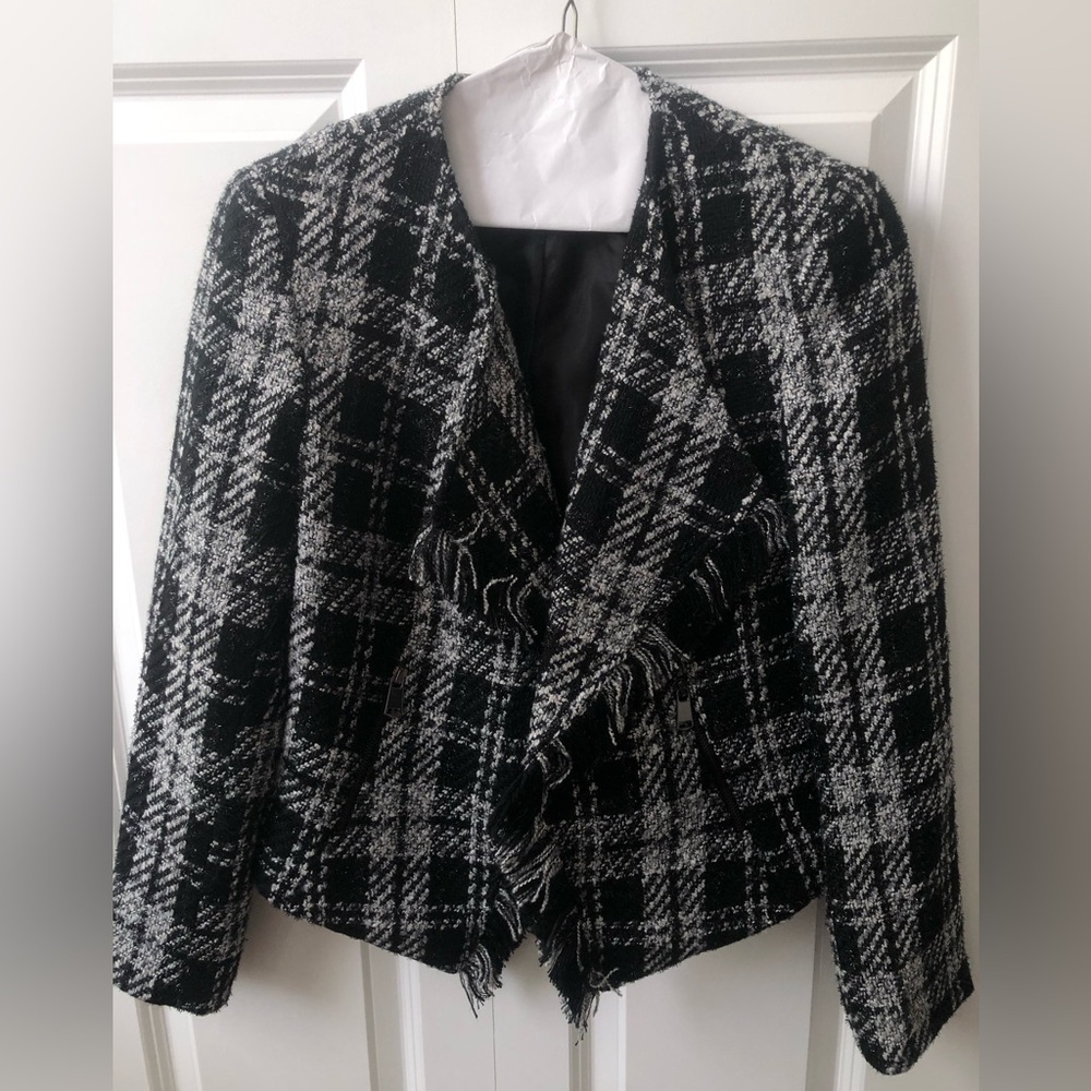 Tahari Arthur S. Levine women’s tweed blazer, size 4, 100% polyester
